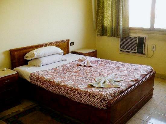 Memnon Hotel Асуан Екстер'єр фото